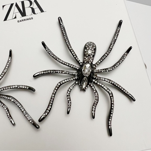 ZARA Clear Rhinestone Crystal Oversized Spider Statement Halloween Earrings NEW - Picture 4 of 5
